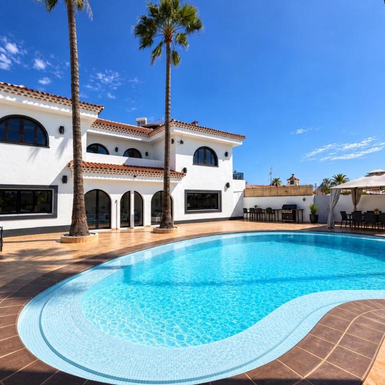 Large Villa in Maspalomas with Huge Private Pool, Jacuzzi & Gym - Villa avec Piscine Privée - 1