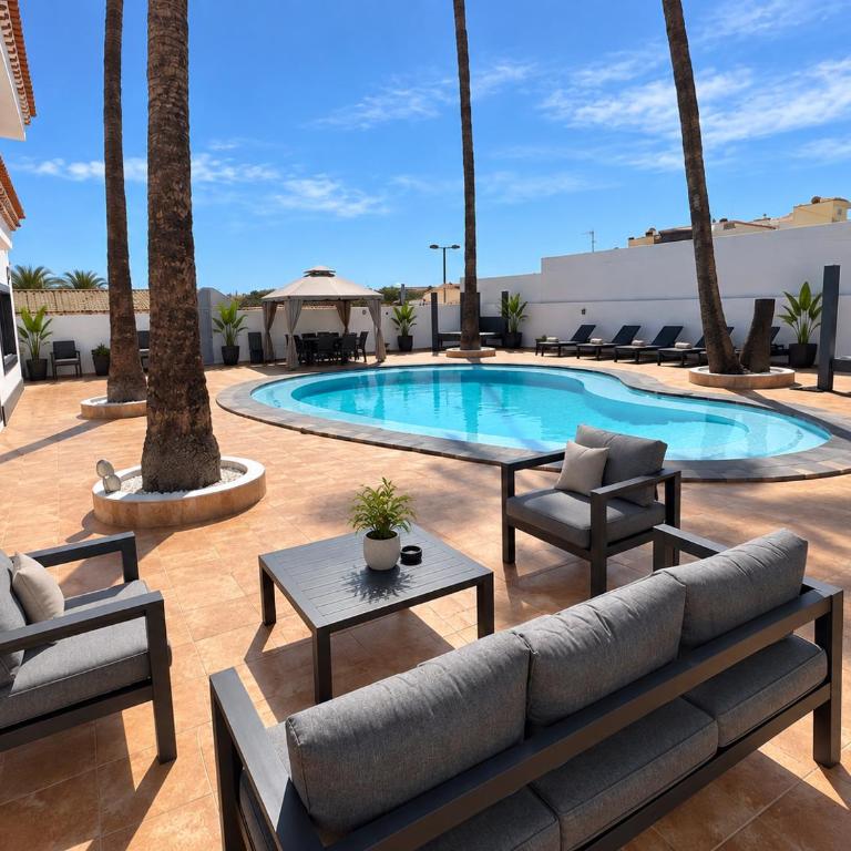 Large Villa in Maspalomas with Huge Private Pool, Jacuzzi & Gym - Villa avec Piscine Privée - 20