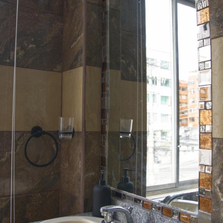 Full suite in Bellavista Quito - One-Bedroom Apartment - 18