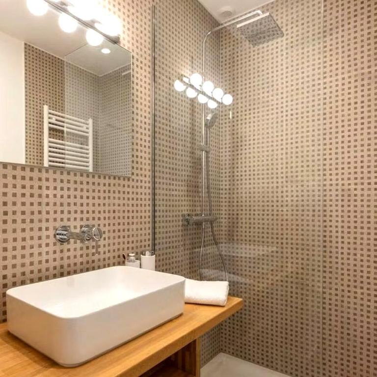 Elegant and spacious three-bedroom apartment - Appartement 3 Chambres - 23