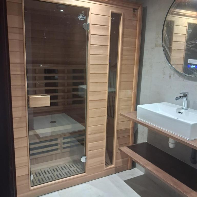 Très spacieux chalet rénové été 2026 - 14 personnes coeur de village 150 m des pistes - - Superior Chalet - 4