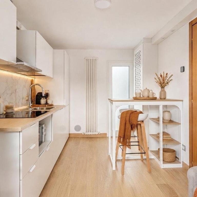 Minimal Suite - P r a t u r e c c i Group - Appartamento con 1 Camera da Letto - 2