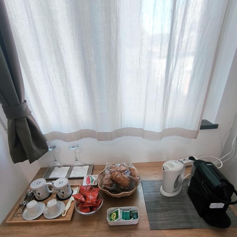Home Catania Dante Accommodations - Camera Matrimoniale con Balcone - 12