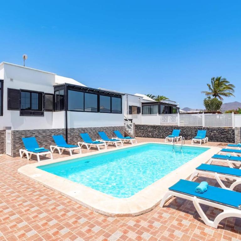 Villa Alvaro Dos by Villa Plus - Villa - 16
