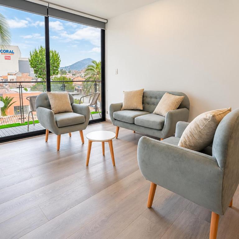 Estay Go Navarra Suite - Deluxe King Suite - 1
