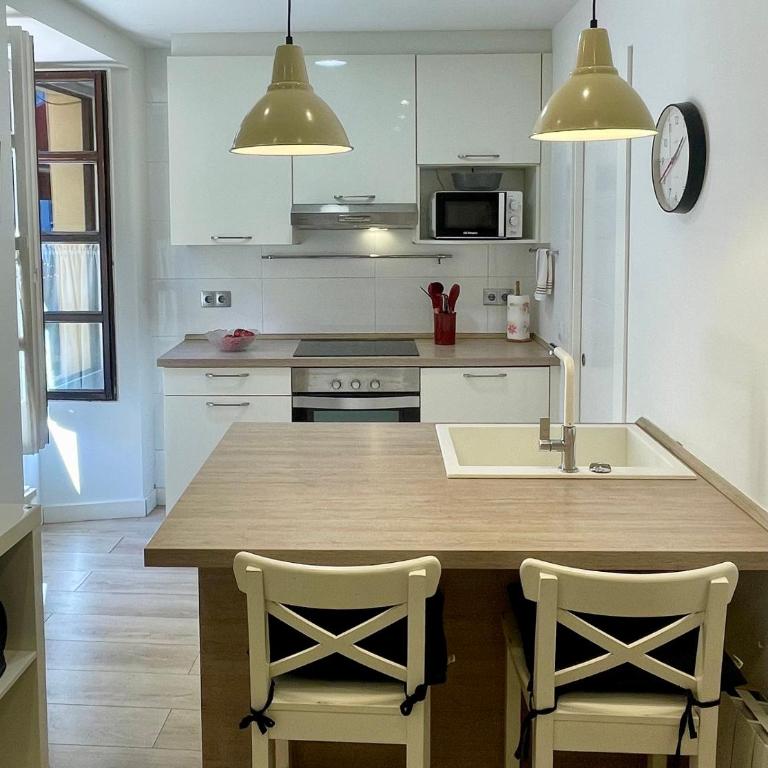 TERRAZA PRIVADA CON VISTAS AL PUERTO DEPORTIVO - Cimadevilla - Apartamento con terraza - 7