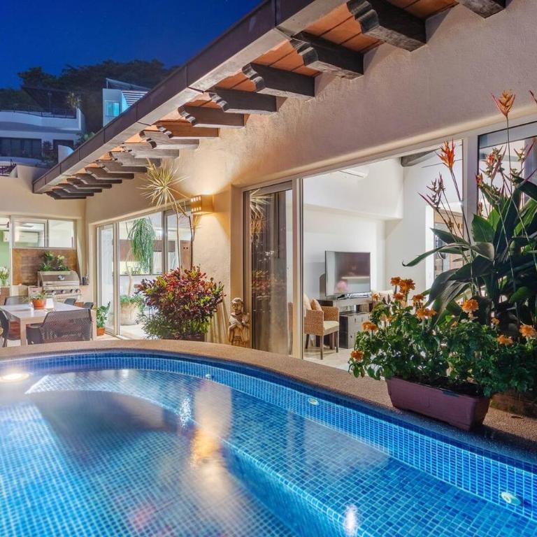 Luxury Penthouse With Private Pool & Terrace - Apartamento - 2