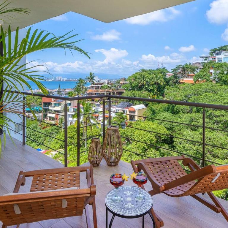 Luxury Condo with Breathtaking Views - Apartment - 1