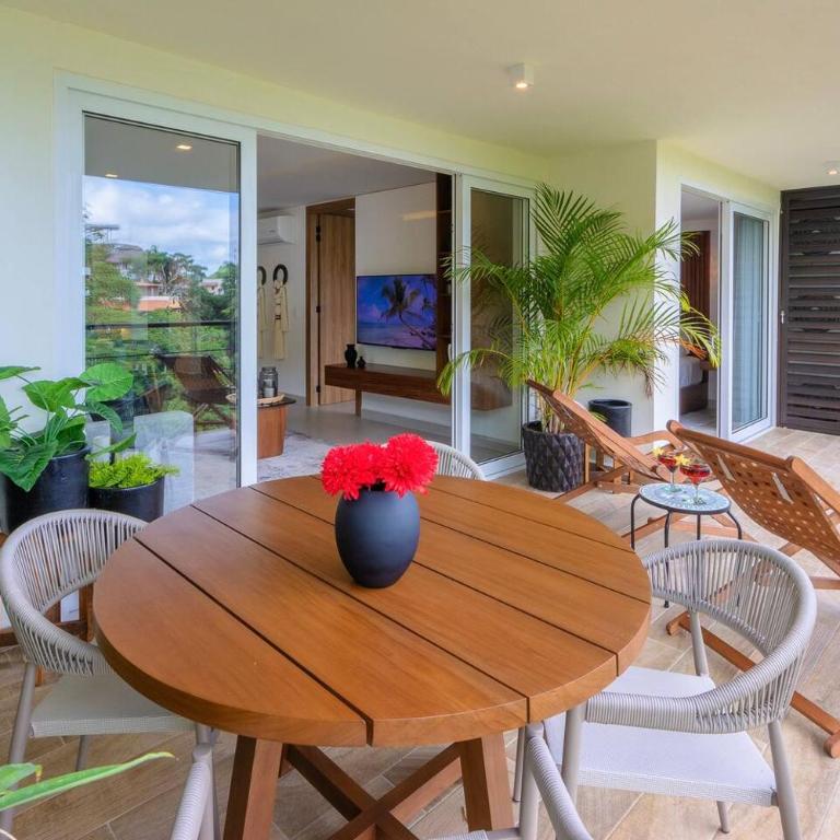 Luxury Condo with Breathtaking Views - Apartment - 12