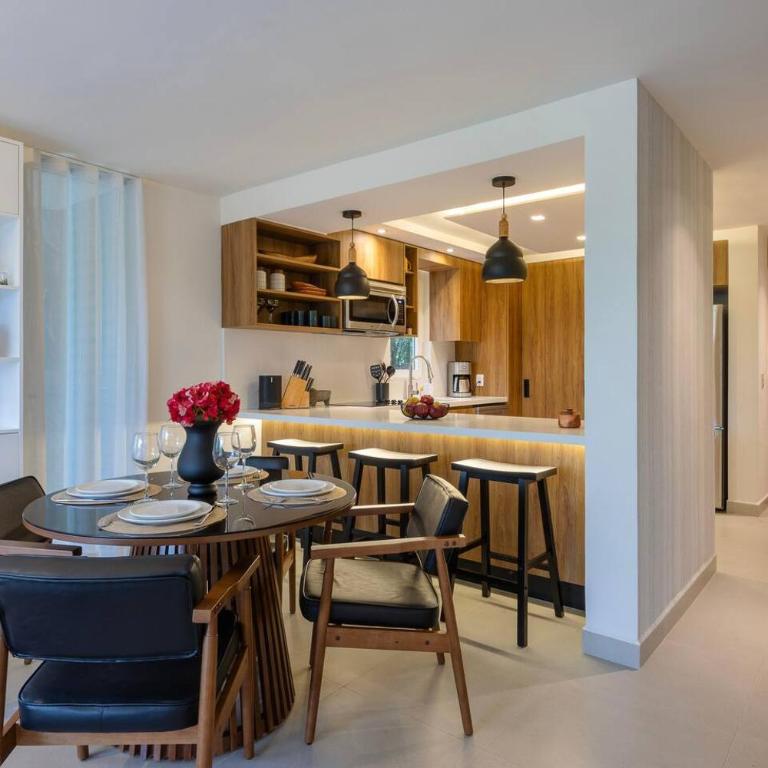 Luxury Condo with Breathtaking Views - Apartment - 13