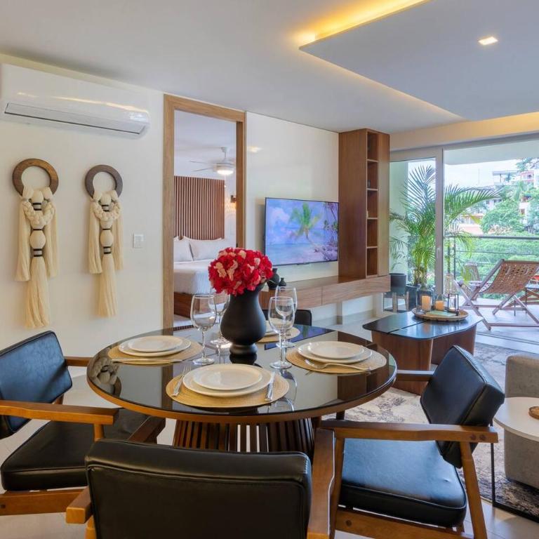 Luxury Condo with Breathtaking Views - Apartment - 16