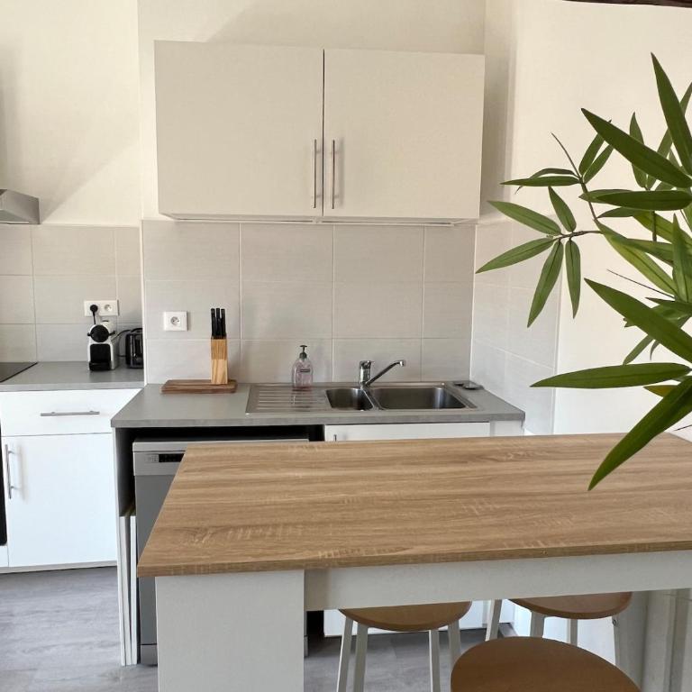 Spacious & Quiet Studio - 50 m from Metz Cathedral - Apartment - 12