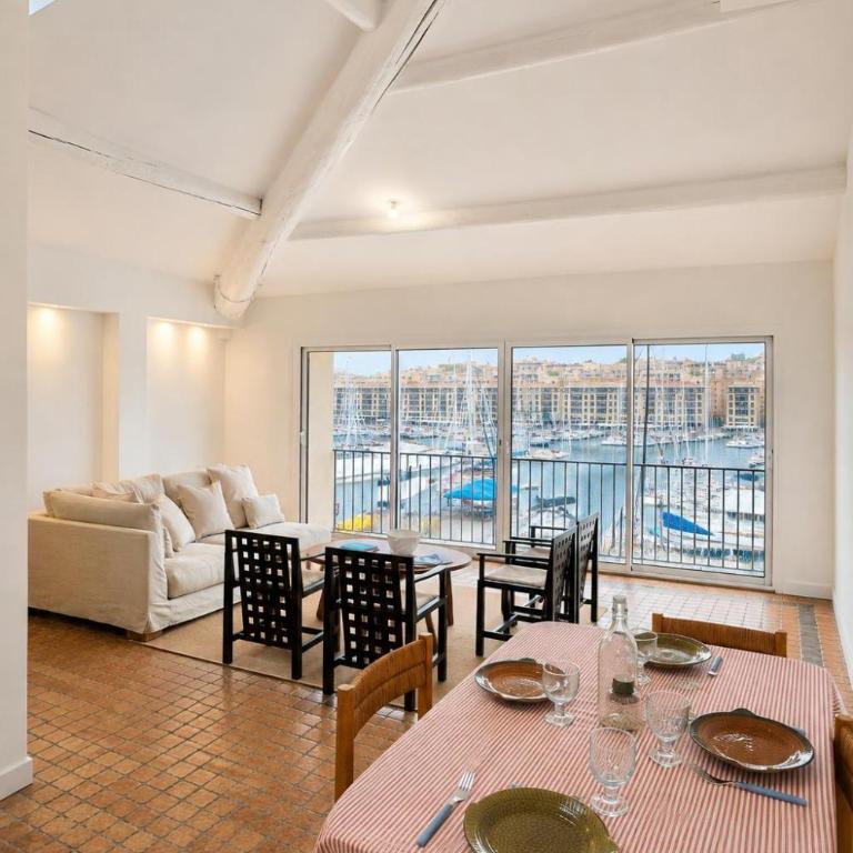 80M2 SUR LE VIEUX PORT - Vue exceptionnelle - 2 chambres - Appartamento con 2 Camere da Letto - 2