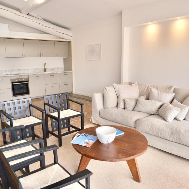80M2 SUR LE VIEUX PORT - Vue exceptionnelle - 2 chambres - Appartamento con 2 Camere da Letto - 4