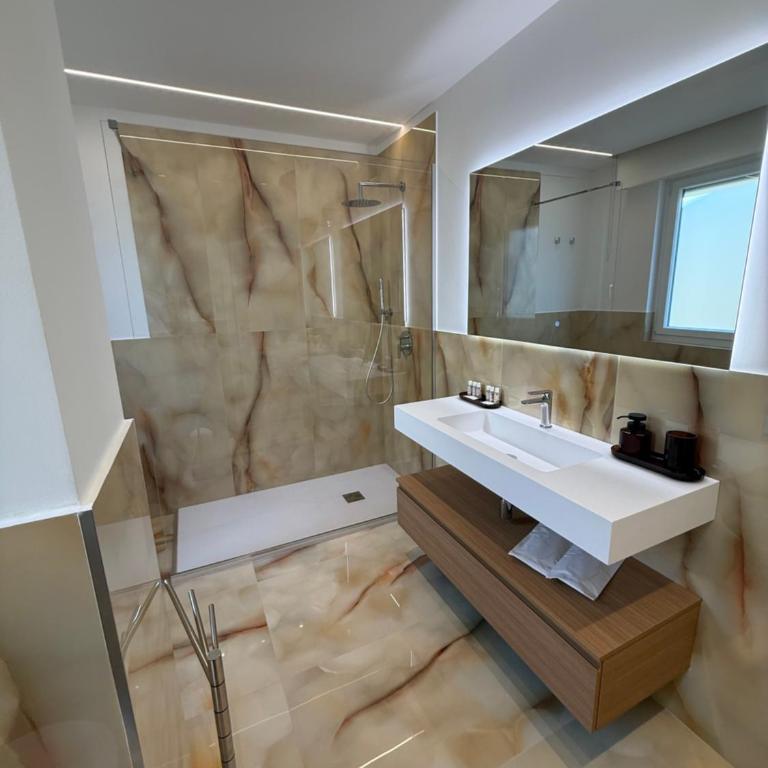 Seventh Floor Luxury Rooms & Spa - Ampia Camera Matrimoniale - 4