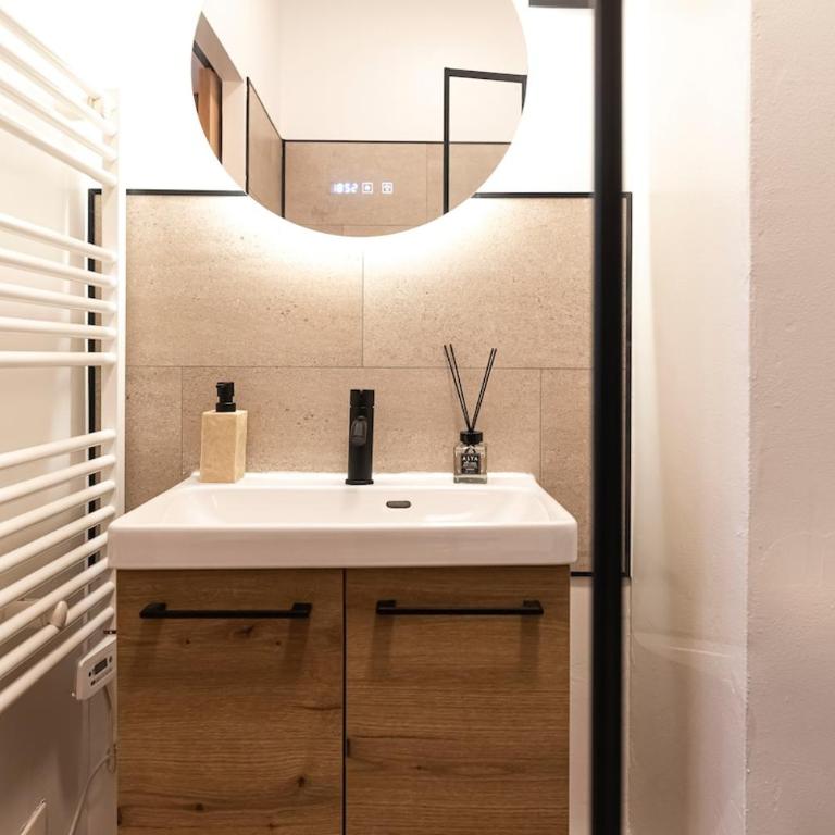 Lascension Ralliement à 30m Billard & Netflix - One-Bedroom Apartment - 4