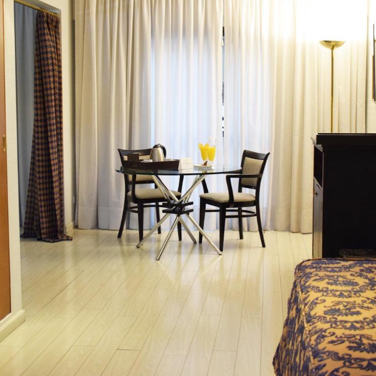 Hotel Dolmen - Suite Executive - 4