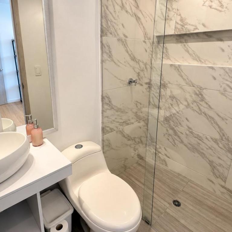 Homy Apartamentos-Deluxe - Apartment with Balcony - 3