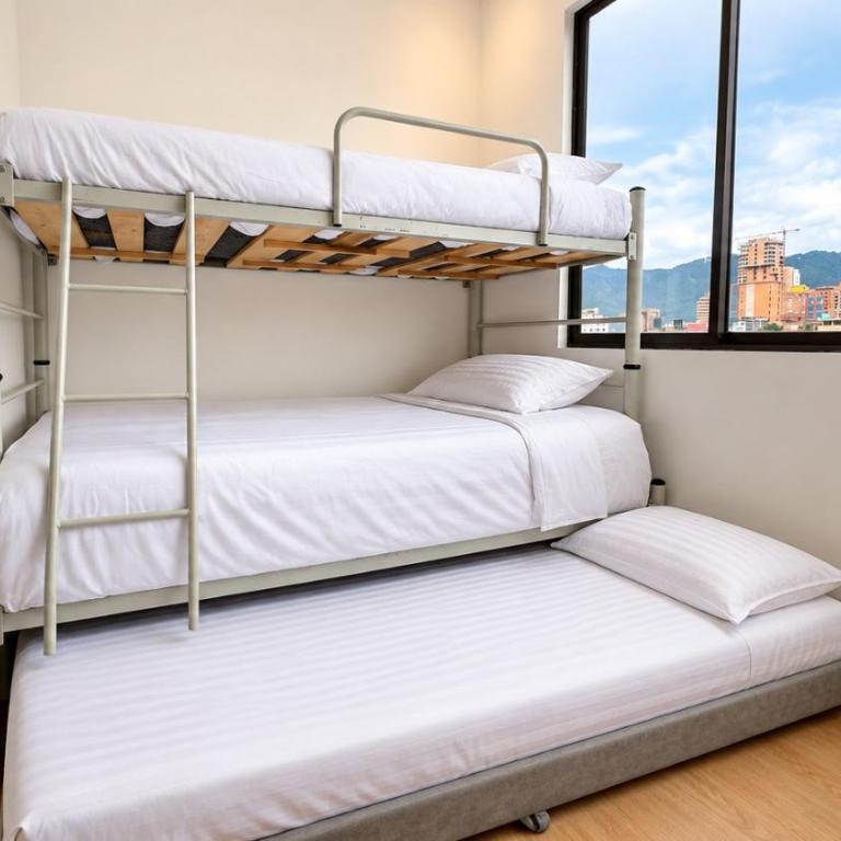 Homy Apartamentos-Deluxe - Apartment with Balcony - 4