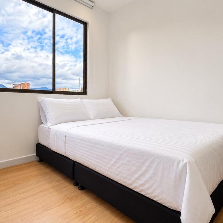 Homy Apartamentos-Deluxe - Apartment with Balcony - 5