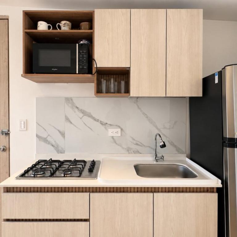 Homy Apartamentos-Deluxe - Apartment with Balcony - 11
