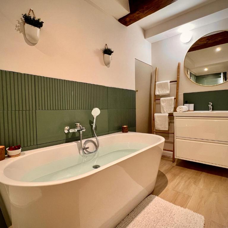 Le Bain de Léa, au coeur de la ville - Appartement 1 Chambre - 7