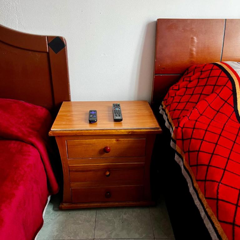 Hospedaje sede uniminuto - Habitación Doble - 2 camas - 11