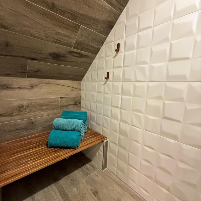 L'épidote 5 étoiles 4 personnes, cocon haute de gamme en pleine nature, jacuzzi - Maison 2 Chambres - 35