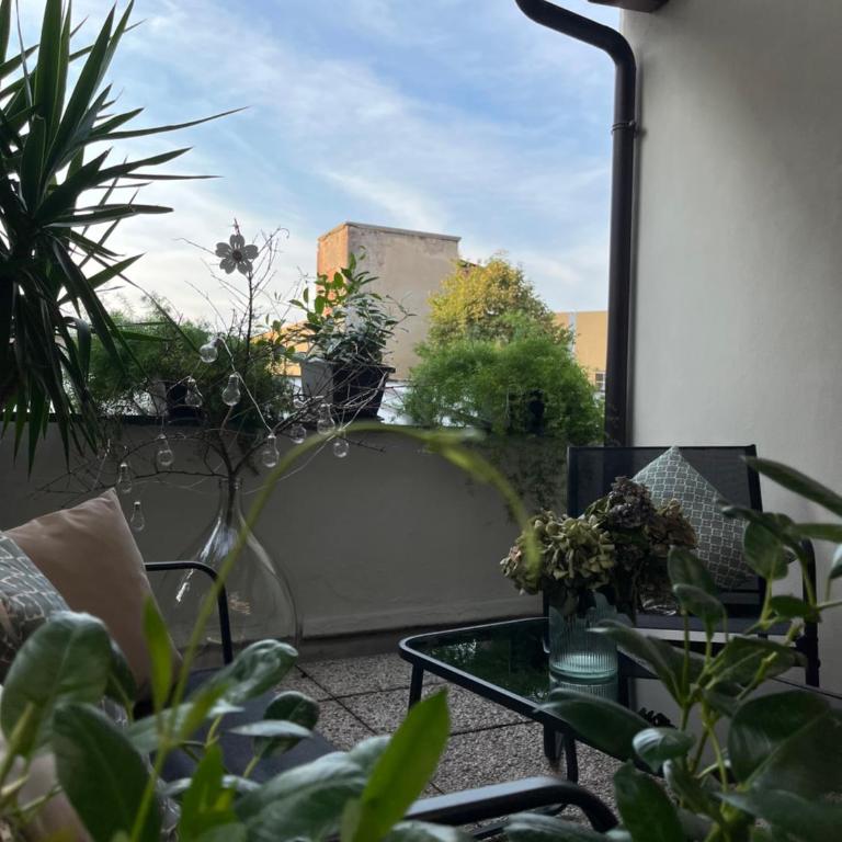 Alba in Fiore - Appartamento con 2 Camere da Letto - 2