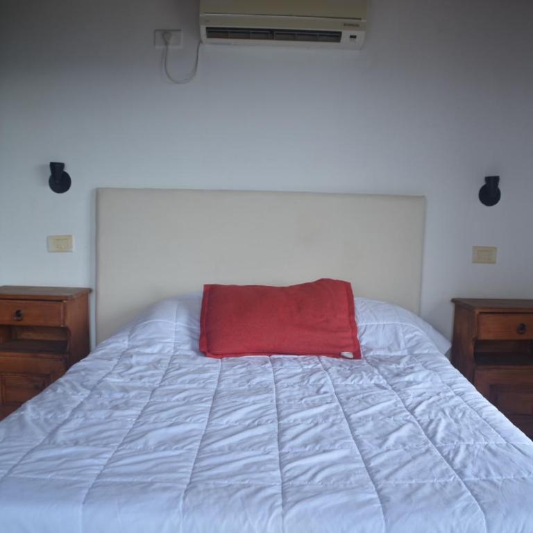 cabañas carlos paz, vista lago y sierras - Two-Bedroom Chalet - 9