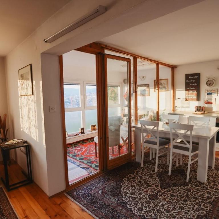 NEW, Panoramic View Apartment, FREE Parking, 10 Min Walk to Old Town - Apartman sa 1 Spavaćom Sobom - 10