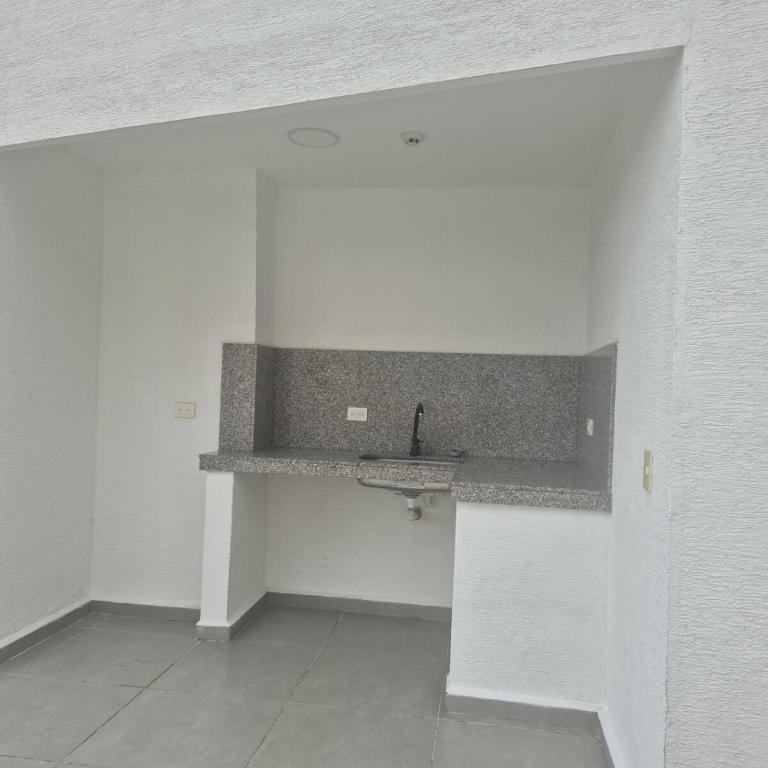 Top apartment with swimming pool, gym, and coworking space - Two-Bedroom Apartment - 37