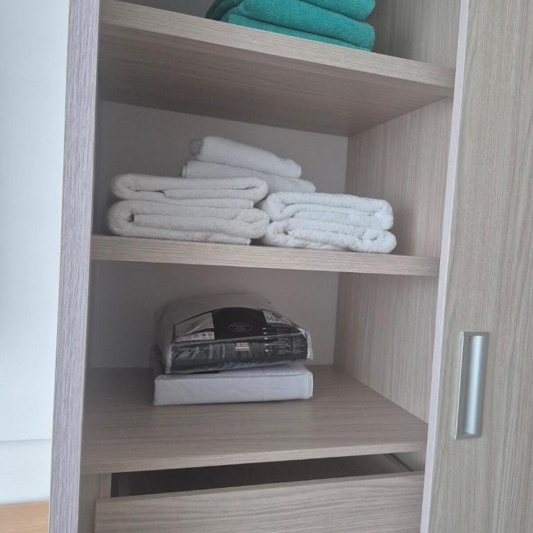 Top apartment with swimming pool, gym, and coworking space - Two-Bedroom Apartment - 40