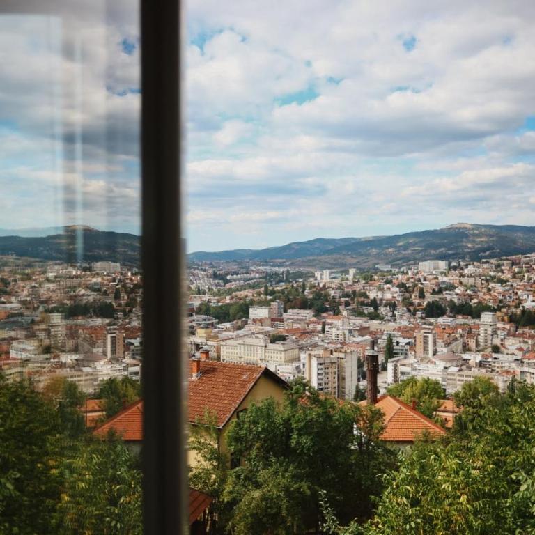 NEW, Panoramic View Apartment, FREE Parking, 10 Min Walk to Old Town - Apartman sa 1 Spavaćom Sobom - 2
