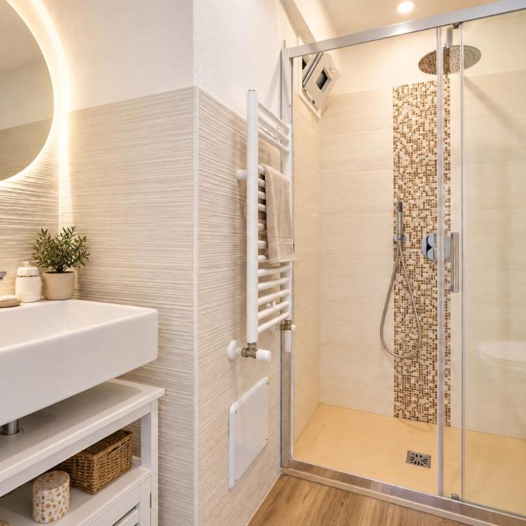 Stella Marina Luxury - Double Room with Spa Bath - 11