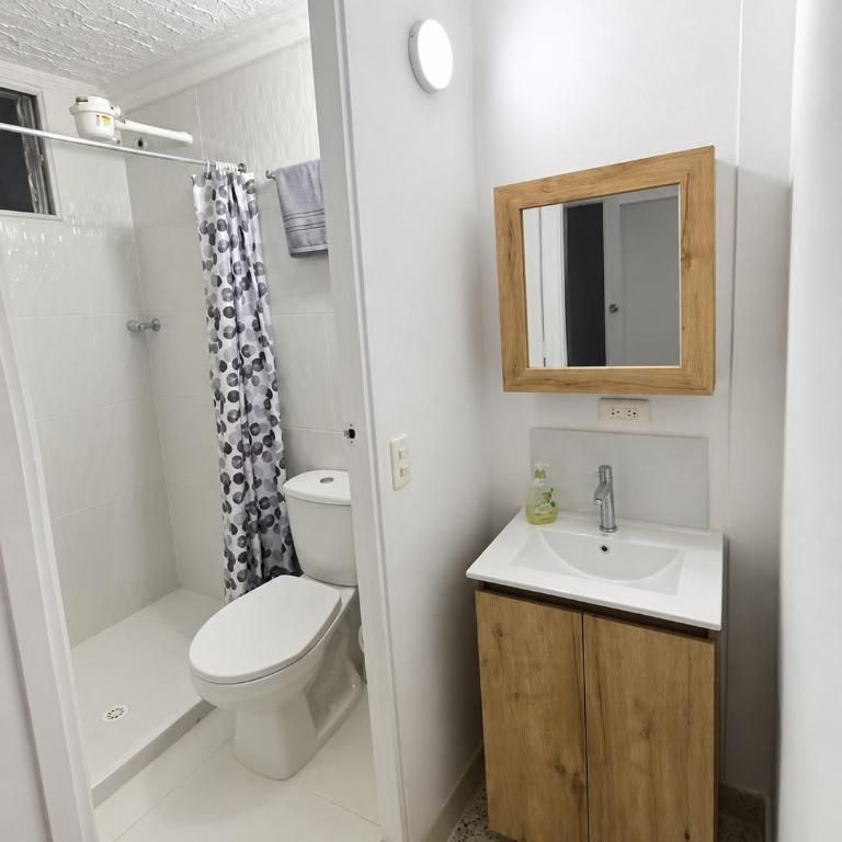 Acogedor Loft privado con Balcones, Belén Rosales APTO 201 - One-Bedroom Apartment - 7