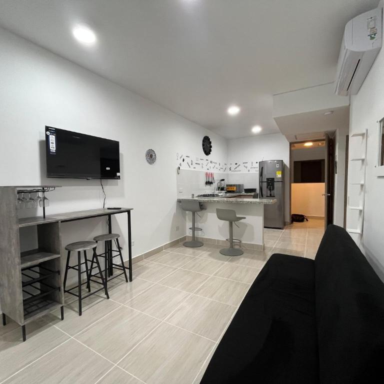 Tu Refugio con Estilo Piscina, Balcón y Parking - One-Bedroom Apartment - 1
