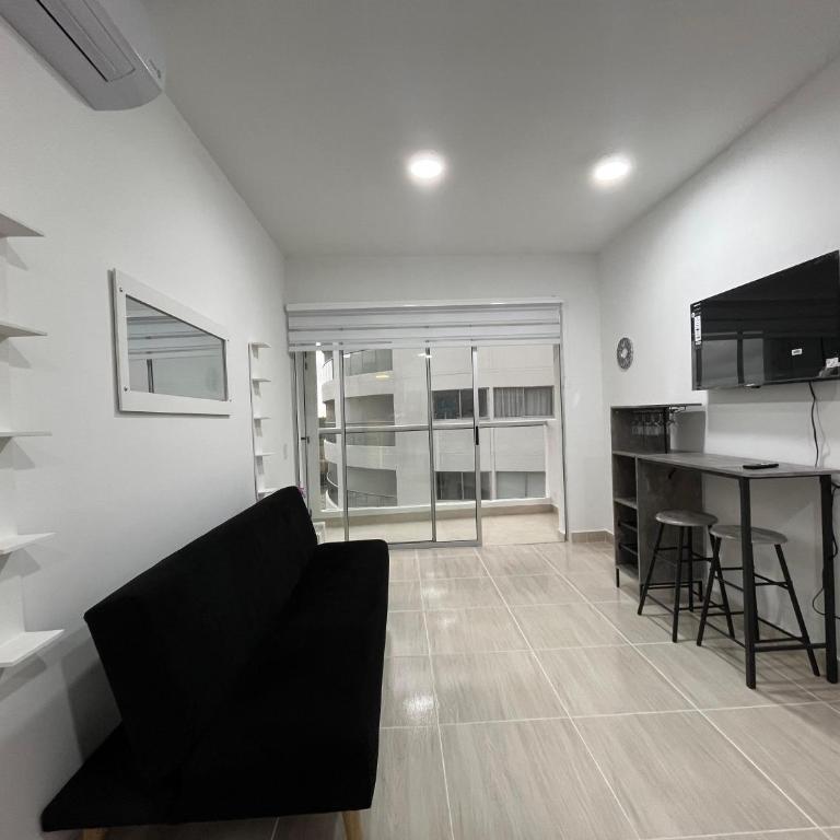 Tu Refugio con Estilo Piscina, Balcón y Parking - One-Bedroom Apartment - 5