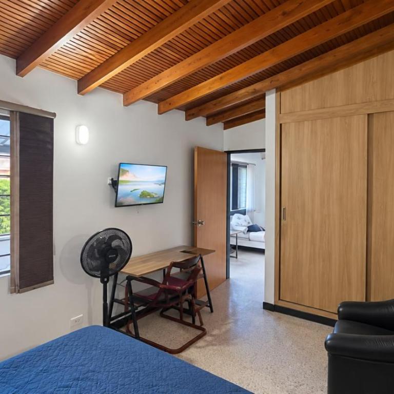 Terraza privada y asador en Belén Rosales APTO 300 - Apartamento de 3 dormitorios - 11