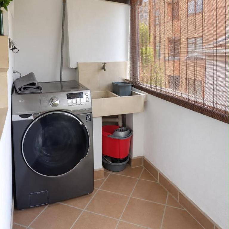 Terraza privada y asador en Belén Rosales APTO 300 - Apartamento de 3 dormitorios - 19
