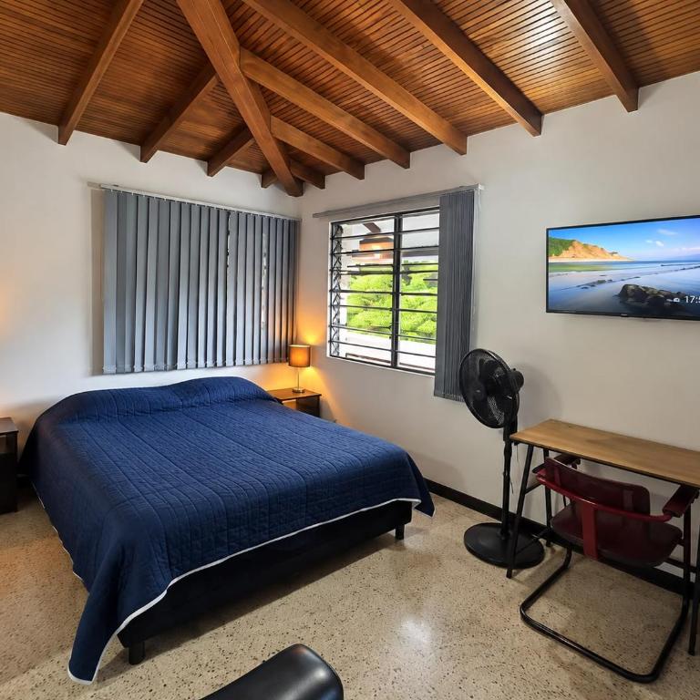 Terraza privada y asador en Belén Rosales APTO 300 - Apartamento de 3 dormitorios - 9