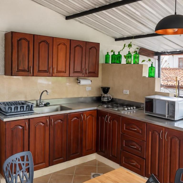 Terraza privada y asador en Belén Rosales APTO 300 - Apartamento de 3 dormitorios - 4