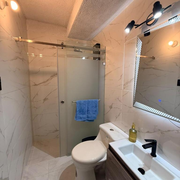 Apartamento junto al parque Itchimbia, vista hermosa - Two-Bedroom Apartment - 5