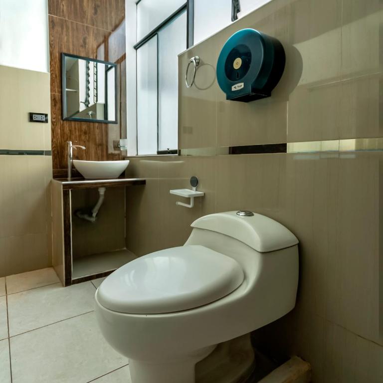 Hidden Garden - Habitación Doble con baño privado - 4