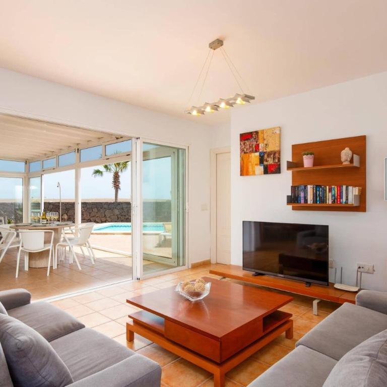 Villa Papagayo Faro by Villa Plus - Villa - 4