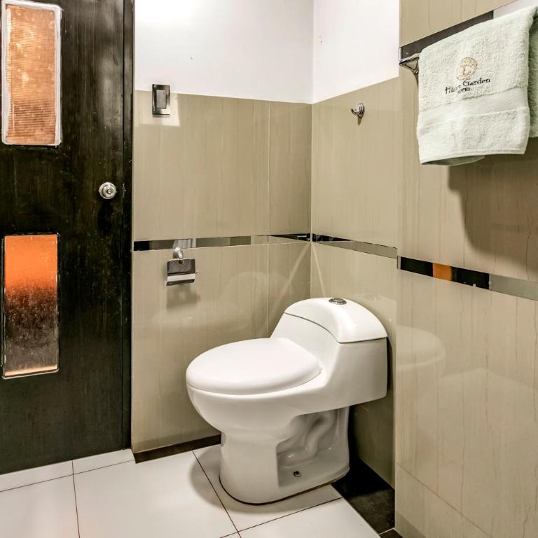 Hidden Garden - Habitación Familiar con baño - 4