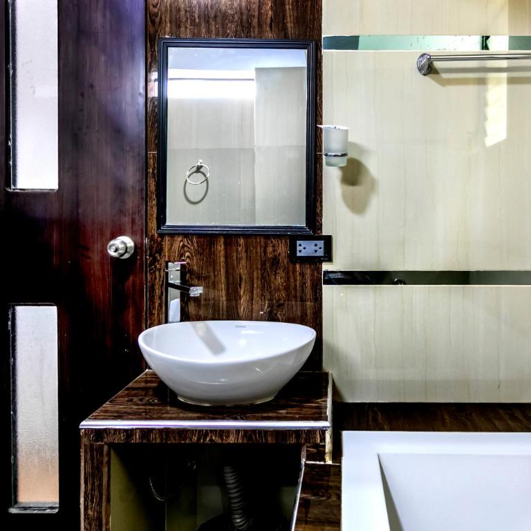 Hidden Garden - Habitación Doble con baño privado - 2 camas - 8