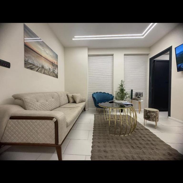 Center Apartmans - One-Bedroom Apartment - 4