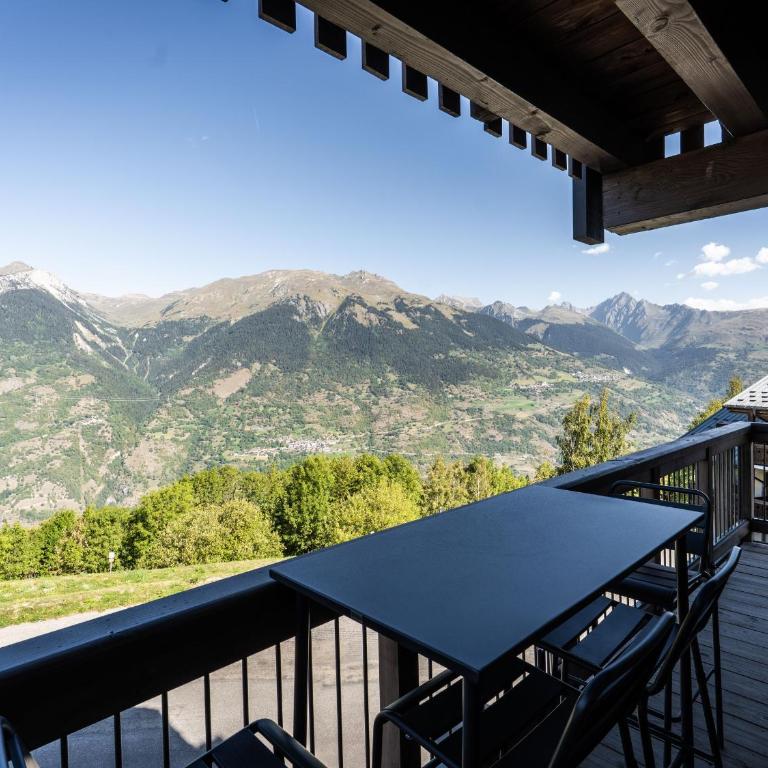Appartement spacieux vue montagne - 10 pers. - FR-1-755-49 - Appartement - 15
