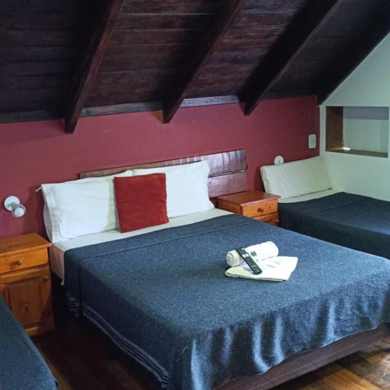 Petit Hotel Caraguata - Habitación Familiar con vistas al jardín - 3